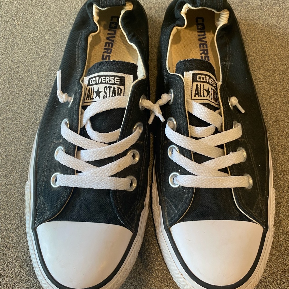 Women’s 8.5 Converse